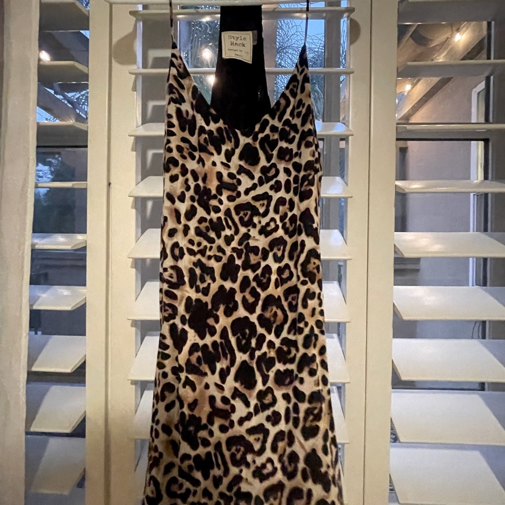 Small leopard easy flowing short dress